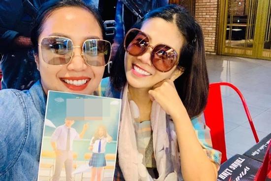 Diễn viên Mai Phương đã thoát 'cửa tử', cười rạng rỡ đến rạp chiếu phim