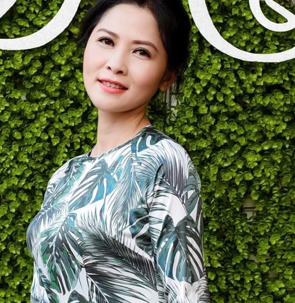 Nhan sắc đằm thắm của diễn viên phim Về nhà đi con vừa tuyên bố đã ly dị chồng-3