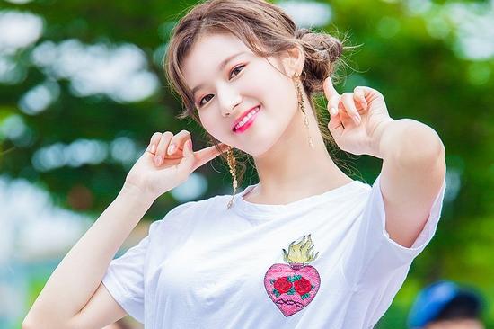 Tử vi Chủ Nhật ngày 22/9/2019 của 12 con giáp: Thân hứng chịu ghen tuông, Tuất gặp nhiều bất ngờ