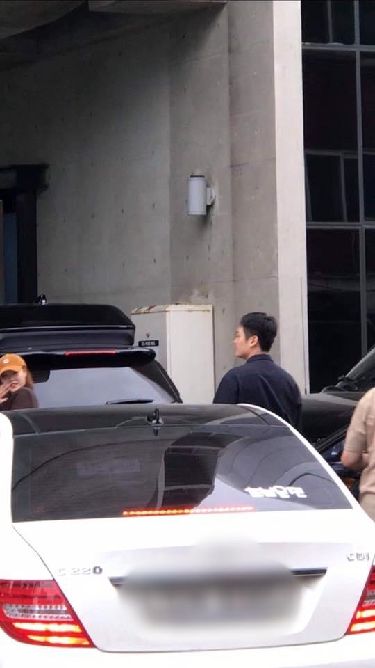 Nghệ sĩ nhà YG ùn ùn kéo đến công ty: Sắp có biến lớn hay một concert gia đình chào đón Big Bang xuất ngũ?-2