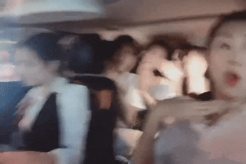 KHOẢNH KHẮC HIẾM THẤY: Gái một con Nhã Phương 'quẩy tung nóc' xế hộp át cả hội chị em