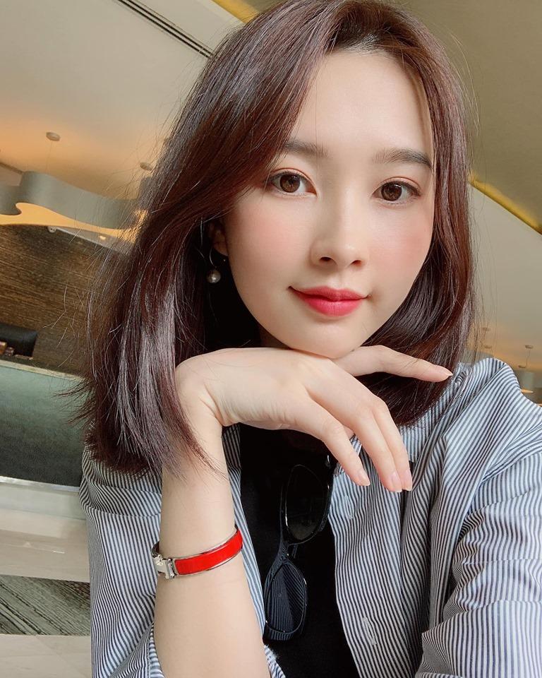 Nhan sắc được tung hô tới nóc, hoa hậu Đặng Thu Thảo phản hồi: Photoshop đấy đừng tin-6