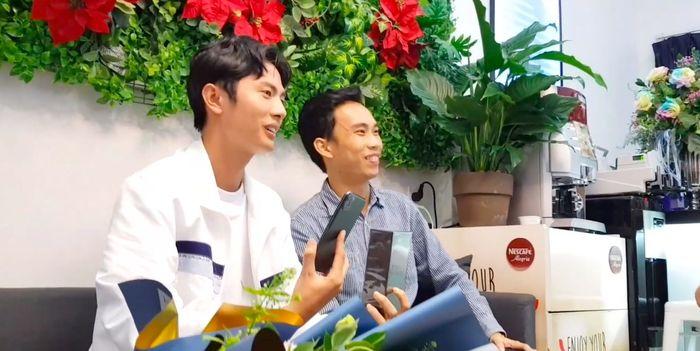 Vừa công khai yêu nhau, Huỳnh Phương mạnh tay chi hơn 100 triệu mua quà tặng Sĩ Thanh khiến dân tình trầm trồ-3