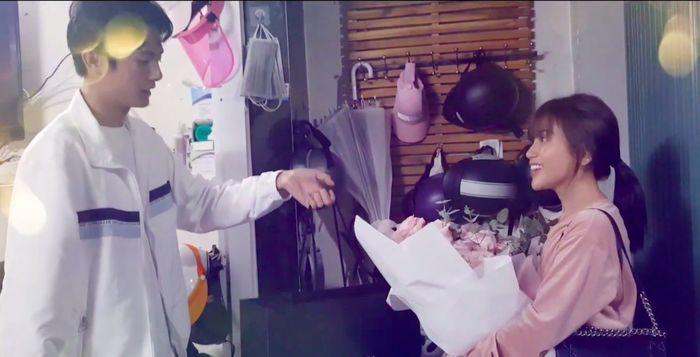 Vừa công khai yêu nhau, Huỳnh Phương mạnh tay chi hơn 100 triệu mua quà tặng Sĩ Thanh khiến dân tình trầm trồ-5