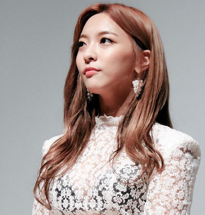 Trước khi thành thảm họa, Luna từng make up xinh đẹp thế nào?-4