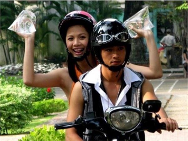 Sao Bỗng dưng muốn khóc người viên mãn bên đại gia, người một mình chịu lẻ bóng-12