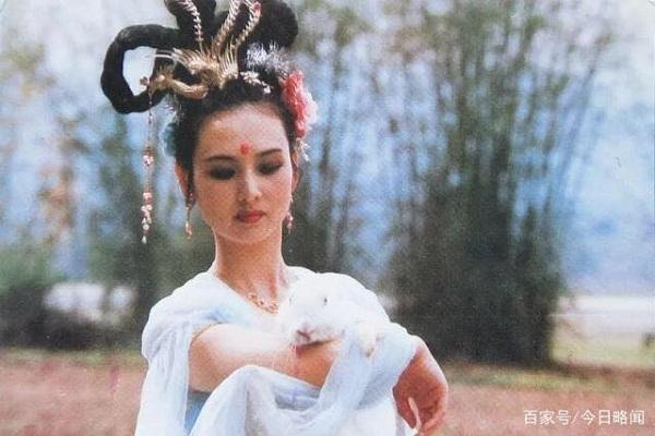 Nữ diễn viên xuất hiện 3 phút nhận cát-xê cao nhất Tây du ký 1986-4