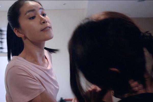 Dàn chân dài của Lương Mạnh Hải có thoát mác bình hoa di động?-4