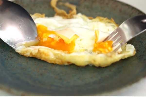 Món ăn của cô vợ mới cưới làm anh chồng hết hồn còn dân mạng thì đua nhau đặt tên hộ-4