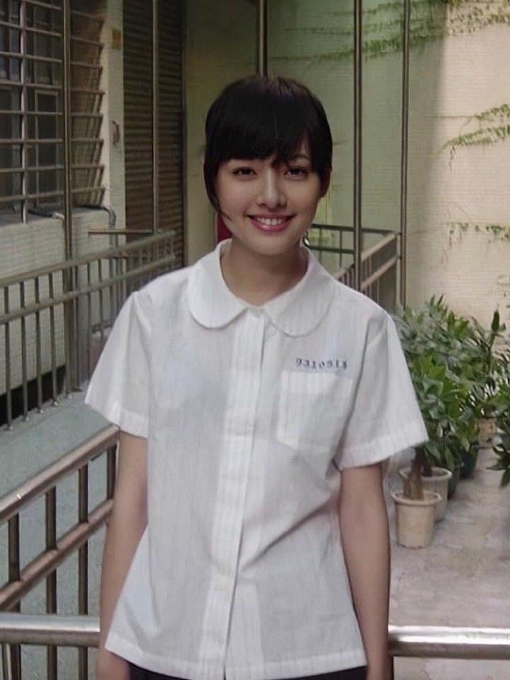 Nhan sắc thời thơ ấu như thiên thần của con dâu ông trùm Hướng Hoa Cường khuấy đảo mạng xã hội-4