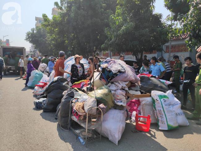Hà Nội: Cháy chợ Tó ở Đông Anh, hàng trăm tiểu thương hoảng loạn sơ tán của cải-11