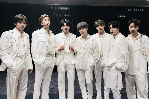 Hình ảnh đầu tiên sau xuất ngũ của Tae Yang và Dae Sung-8