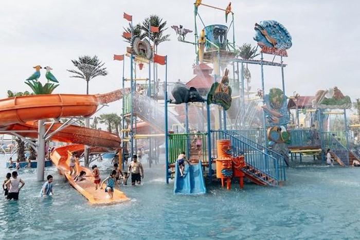 Thêm một bé trai 6 tuổi đuối nước tại Công viên nước Thanh Hà-2