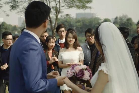 Chồng cũ tái hôn cùng bạn thân, 'món quà' vợ mang đến mừng khiến cả 2 'khóc thét'