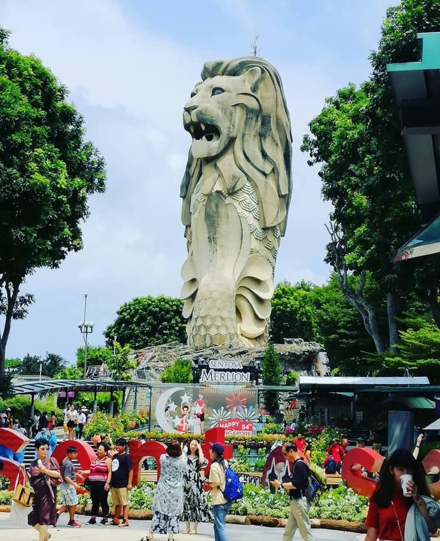 Dân mạng tranh cãi, tiếc nuối khi nghe tin tượng sư tử ở Singapore sắp bị dỡ bỏ-1