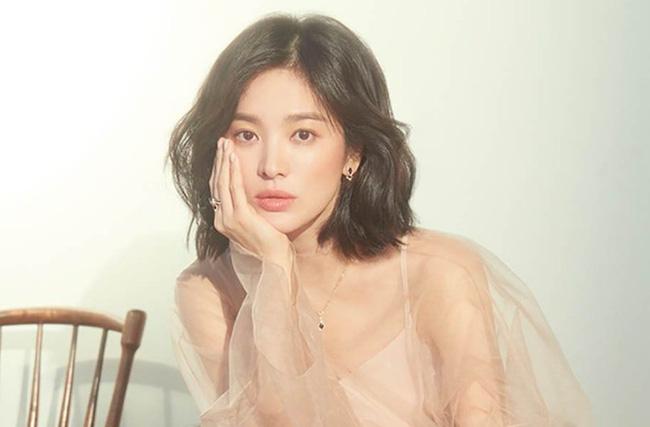 fakes song hye kyo  