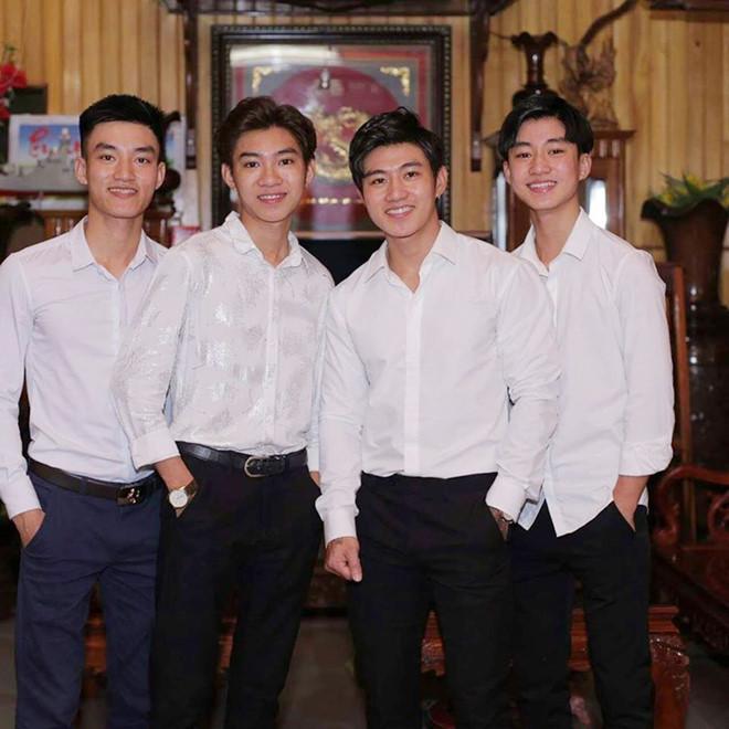 4 anh em Nghệ An và các gia đình nhiều thành viên nổi tiếng trên mạng-2