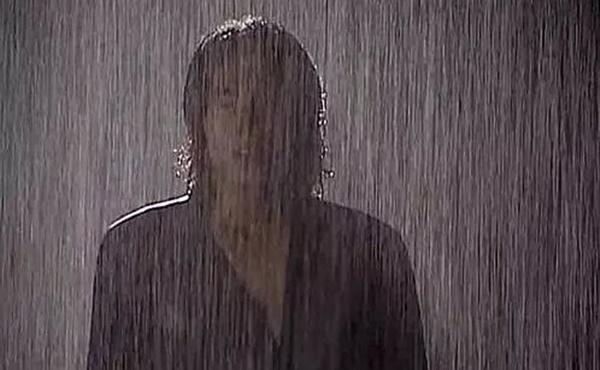 Lời nguyền ngày mưa trên màn ảnh: Hết cãi nhau, chia tay lại hóa ác nữ-4