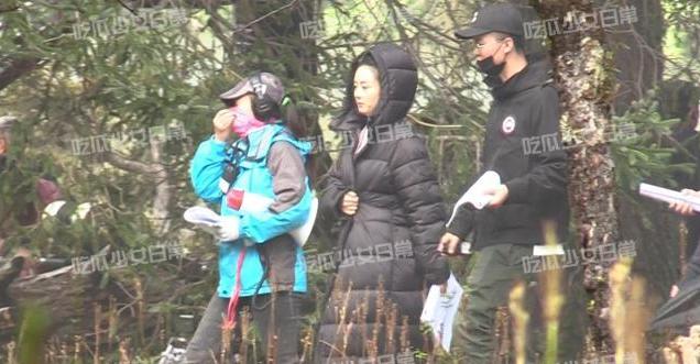 Triệu Lệ Dĩnh lộ nhan sắc già nua trên phim trường Hữu Phỉ-1