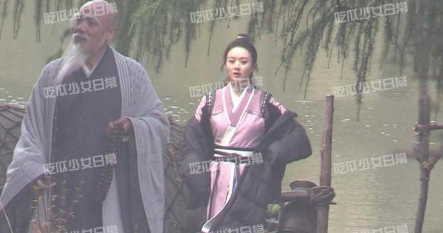 Triệu Lệ Dĩnh lộ nhan sắc già nua trên phim trường Hữu Phỉ-6