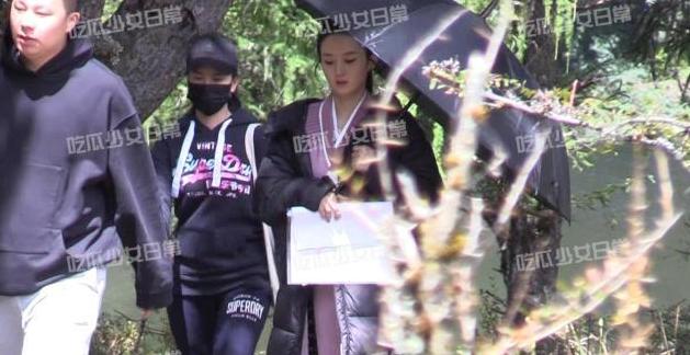 Triệu Lệ Dĩnh lộ nhan sắc già nua trên phim trường Hữu Phỉ-3