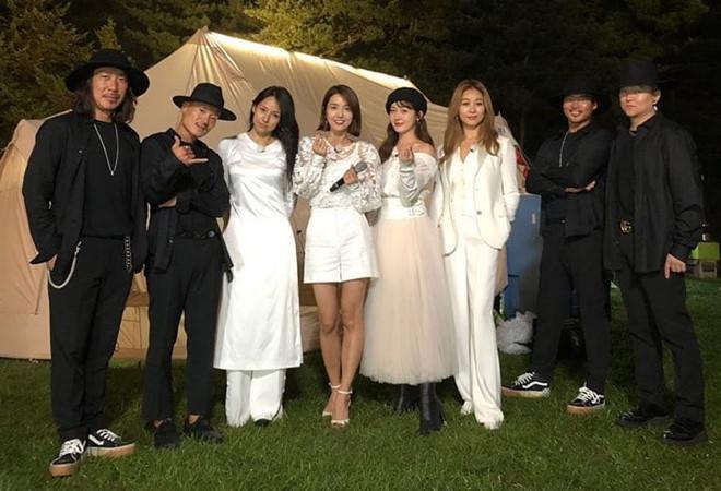 Lee Hyori mặc áo dài trắng trong lần hiếm hoi trở lại-1