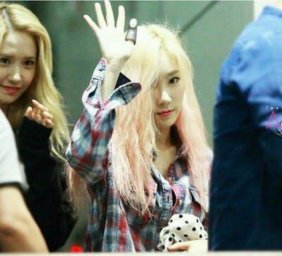 Tóc của dàn sao Hàn trông như đống rơm vì tẩy quá nhiều lần-5