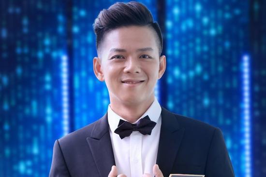 Xem lại màn 'come out' xúc động của soái ca xấu số Đức Hiền tại 'Người Ấy Là Ai'