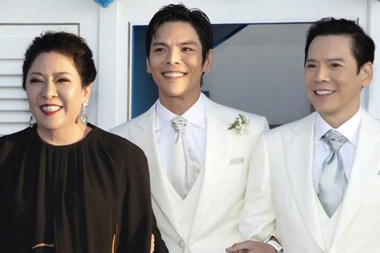 Đế chế của trùm Hướng Hoa Cường liệu còn thao túng showbiz Hong Kong?