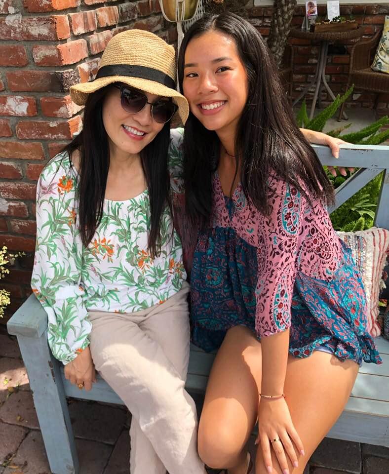 Hồng Đào tuổi 57 - vượt qua cú sốc ly hôn và an yên tận hưởng cuộc sống-2