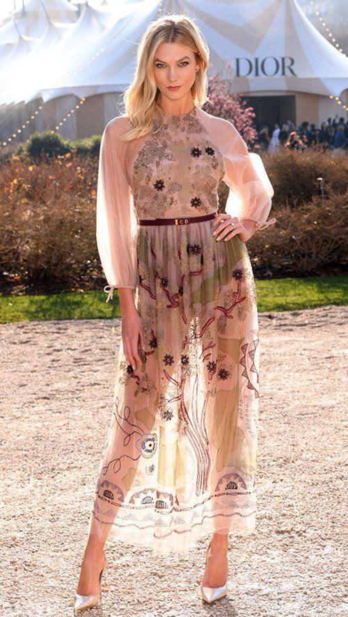 Cô gái bị chỉ trích vì định mặc váy cut-out đi đám cưới-2