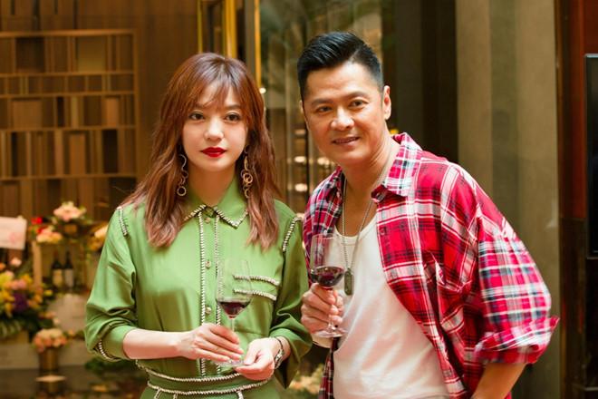 Tiểu Long Nữ Phạm Văn Phương diện váy 2 dây quyến rũ bên Triệu Vy-7