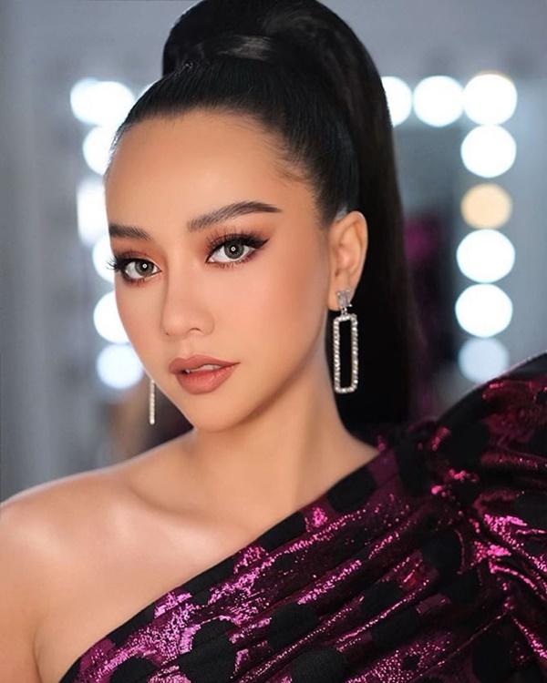 Vẻ gợi cảm của diễn viên đóng vai vợ ba Bá Kiến trong Cậu Vàng-2