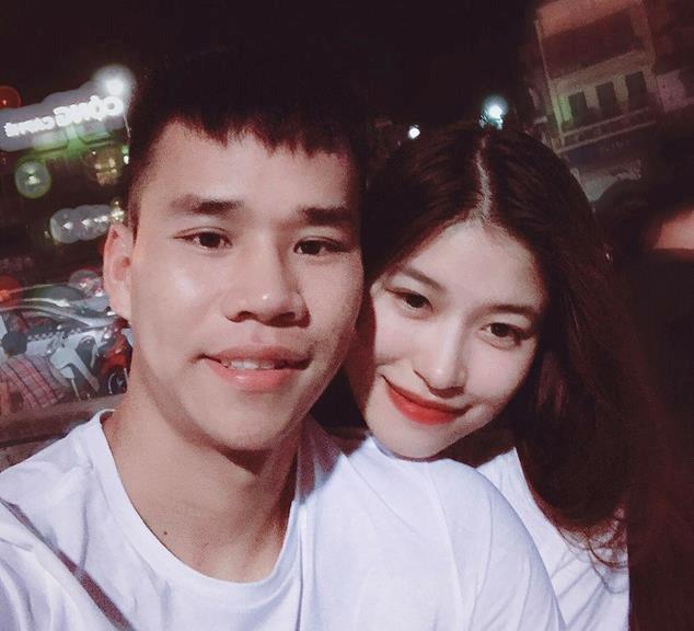Bạn gái hậu vệ CLB Hà Nội: Làm vợ khó lắm, nhất là vợ cầu thủ-2