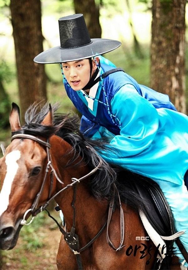 Loạt sao nam Hàn gây thót tim khi tự đóng cảnh quay nguy hiểm-2