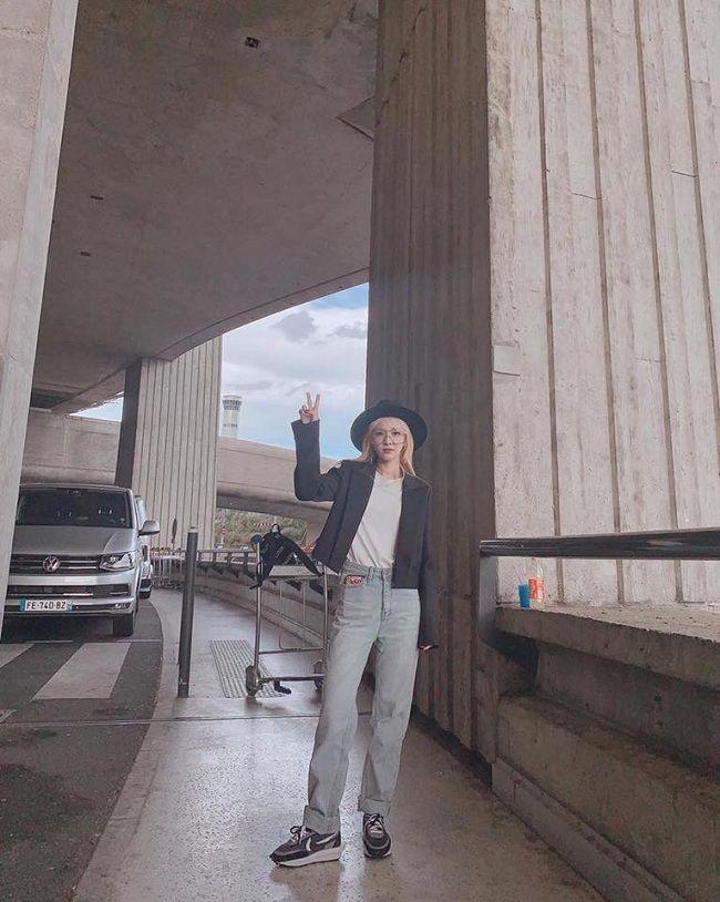 Dara trùm khăn kín mít vẫn sang chảnh vô đối tại Paris Fashion Week-7