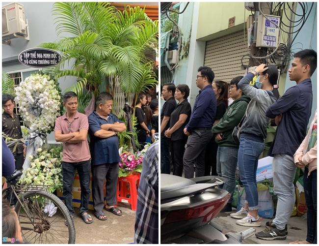 Mẹ soái ca Người Ấy Là Ai khóc chết lặng trong đám tang con trai-1