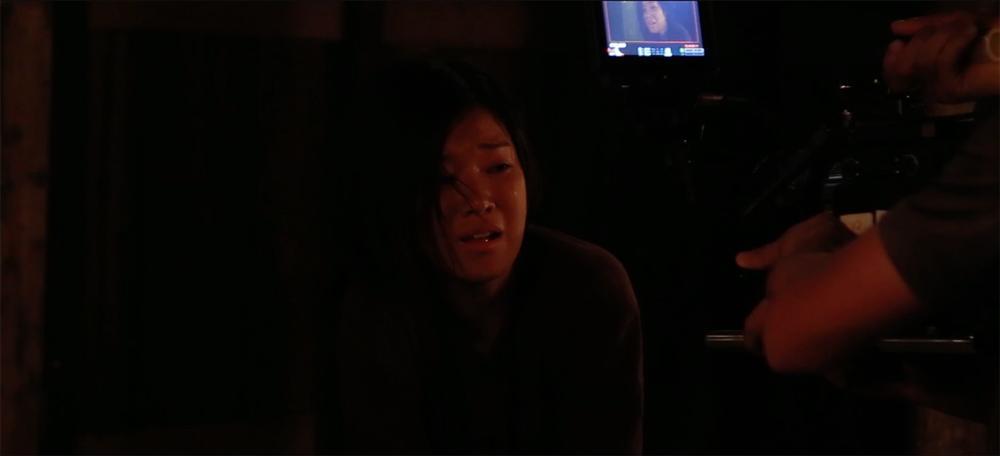 Phim kinh dị của Hoàng Yến Chibi tung clip hậu trường tràn ngập cảnh 18+-6