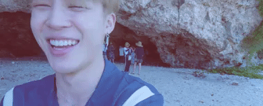 Các thánh lầy BTS chào sân Tiktok, fan tin chắc Jungkook sẽ phá đảo thế giới ảo vì 10 lý do-10