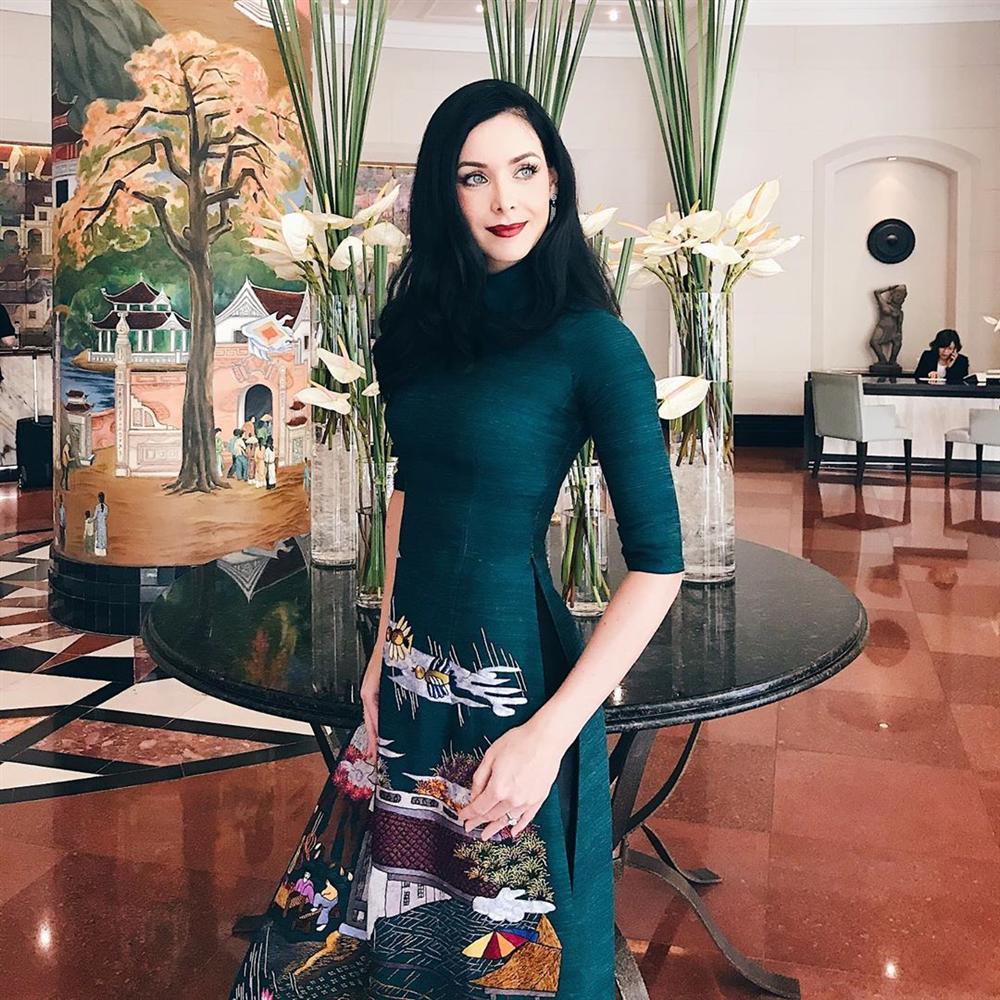 Bản tin Hoa hậu Hoàn vũ 27/9: HHen Niê khẳng định đẳng cấp best waist, khó mỹ nữ nào đủ trình so bì-9