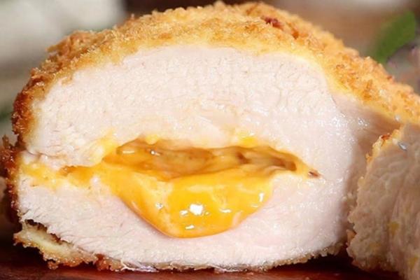 Phô mai đục lỗ phiên bản Tom and Jerry đổi mới bữa ăn-1