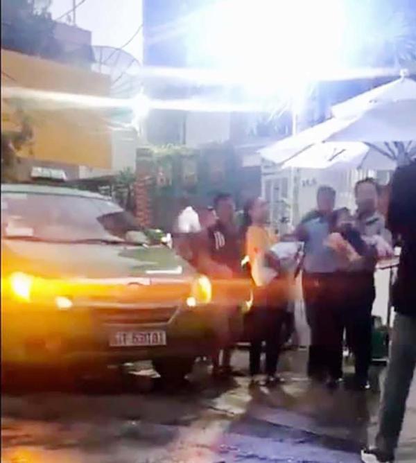 Vụ tố cướp trẻ em ở Sài Gòn, tạm đình chỉ Phó chánh án Quận 4-1