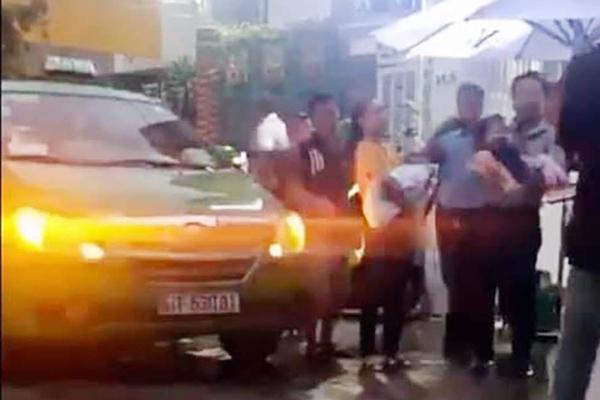 Thực nghiệm vụ thẩm phán, giảng viên kiểm sát bị tố ‘cướp’ trẻ em-6