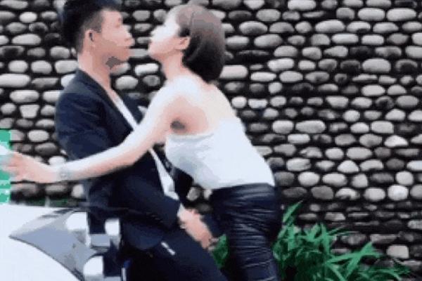 Không còn là lời đồn, con gái Minh Nhựa tiết lộ mối quan hệ cơm không lành canh chẳng ngọt với dì hai?-5