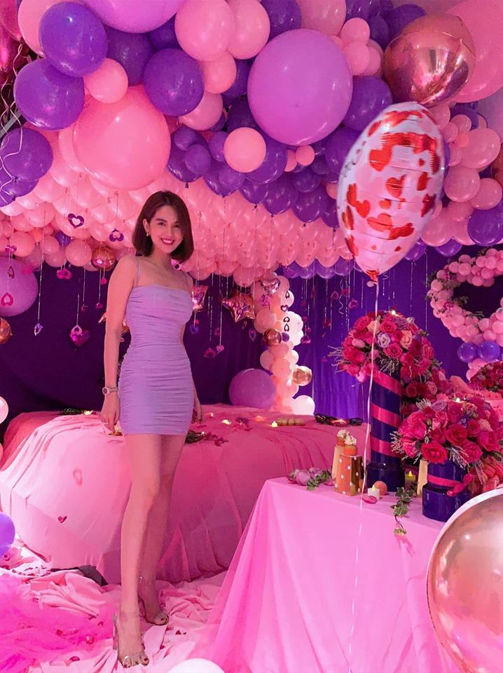 Ngọc Trinh vô tình để lộ bạn trai trong ngày sinh nhật: Dân mạng thi nhau thắc mắc U50 hay U70?-3