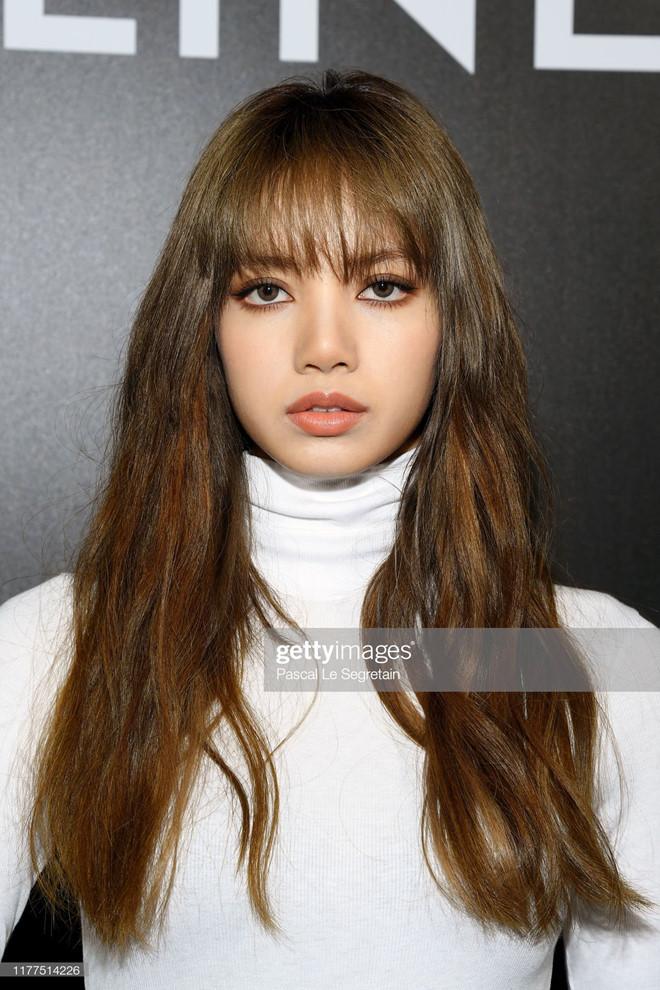Lisa (Black Pink) hút hàng triệu lượt tìm kiếm sau Paris Fashion Week-3