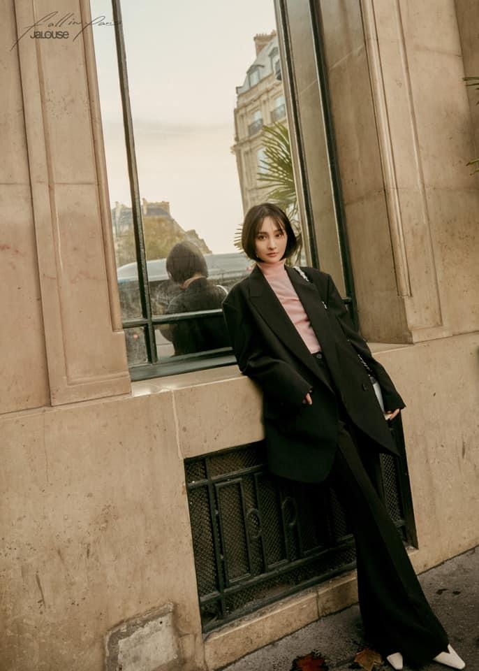 Nữ hoàng thanh xuân Trịnh Sảng bị chê photoshop quá đà như chụp poster phim kinh dị-2