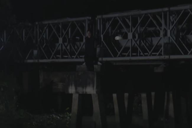 Nhật Kim Anh gieo mình xuống sông tự tử vì bị đổ tội ngoại tình-11