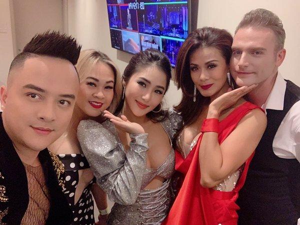 Cuộc sống khắc nghiệt của nghệ sĩ Việt tại Mỹ: Hát casino kiếm bạc cắc, đứng bán đĩa như... ở chợ-2