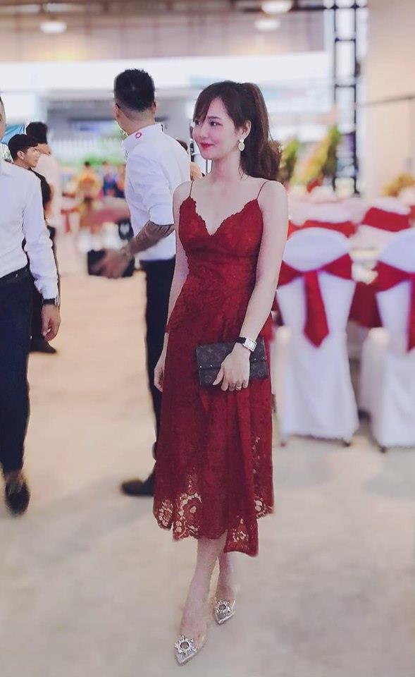 Hot girl mặc váy dân tộc được khen nhan sắc không đổi sau gần 5 năm-3